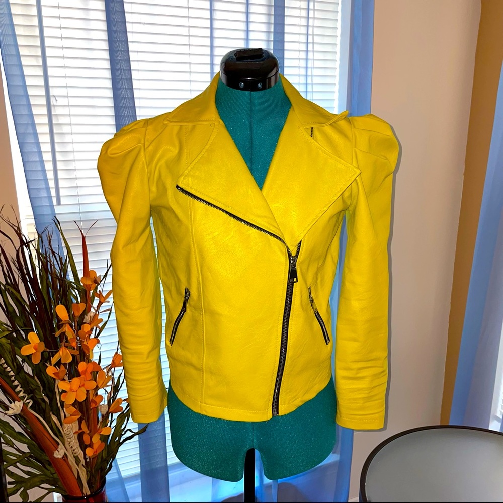 FabulouslyFitted - Lime Green Quarter Sleeve Shirt Jacket